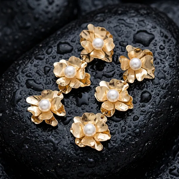 Golden_Pearl_Bloom_Drop_Earrings