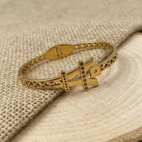 Parisian_Gold_Eiffel_Bangle