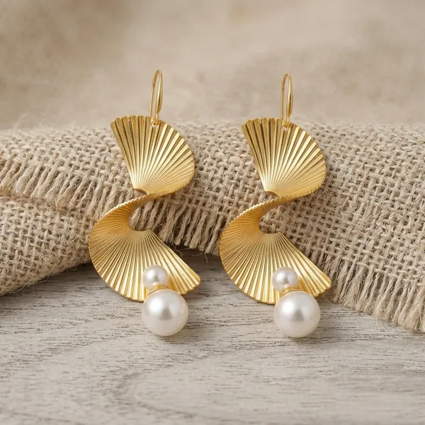 Golden_Spiral_Fan_Earrings
