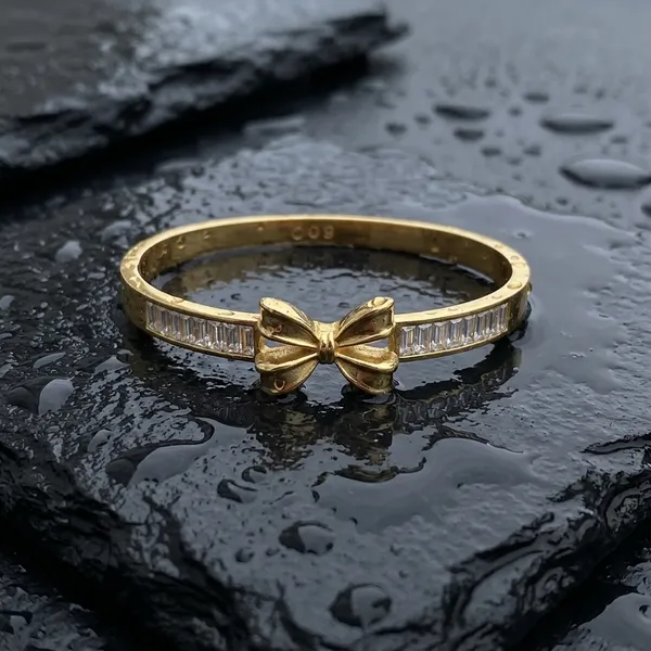 Elegant_Baguette_Bow_Bracelet