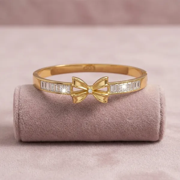 Elegant_Baguette_Bow_Bracelet