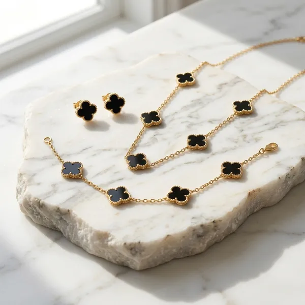 Noir_Clover_Luxury_Jewelry_Gift_Set