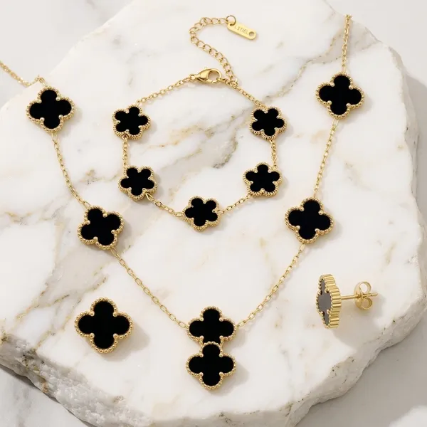 Noir_Clover_Luxury_Jewelry_Gift_Set