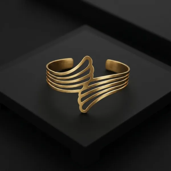 Golden_Wing_Cut-Out_Bracelet