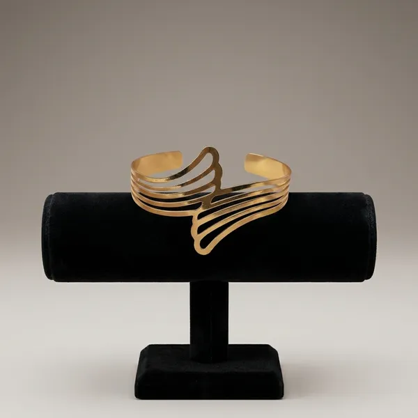 Golden_Wing_Cut-Out_Bracelet