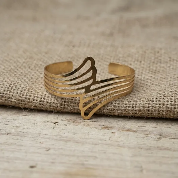 Golden_Wing_Cut-Out_Bracelet
