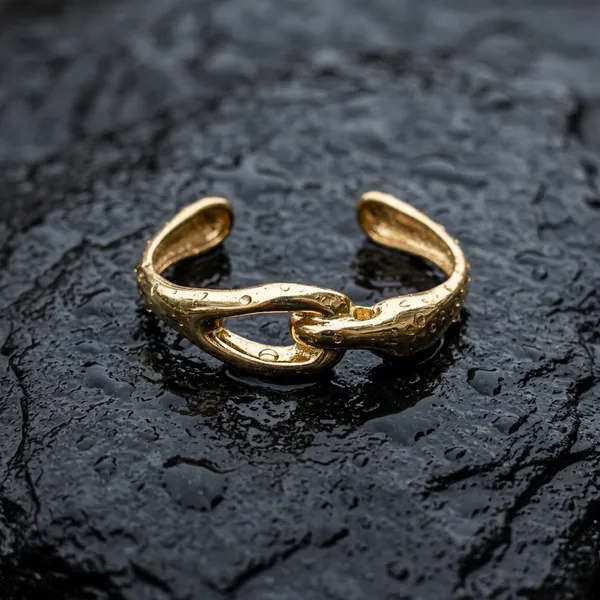 Bold_Sculptural_Gold_Cuff_Bracelet