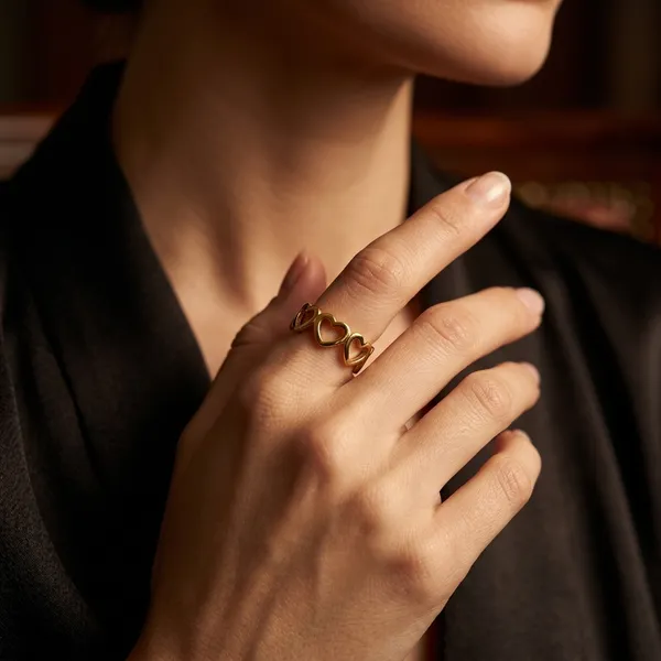 Romantic_Gold_Heart_Ring