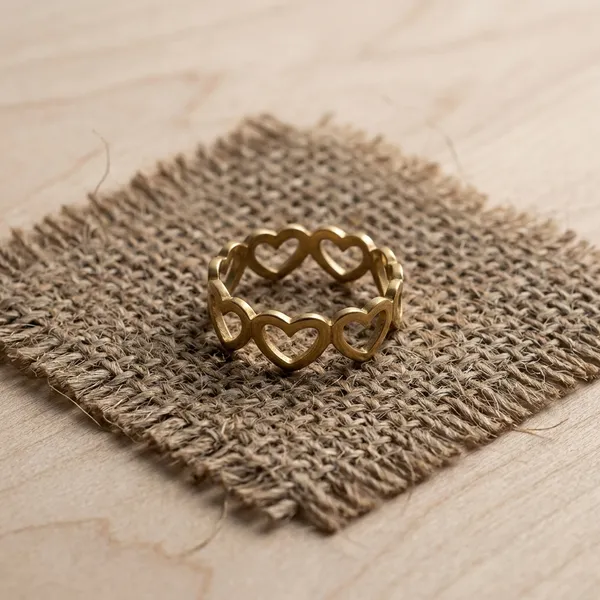 Romantic_Gold_Heart_Ring