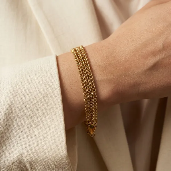 Triple_Strand_Gold_Chevron_Link_Bracelet