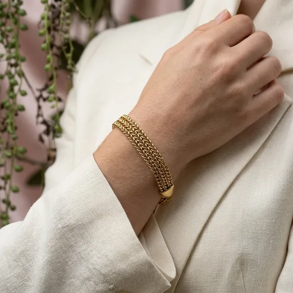 Triple_Strand_Gold_Chevron_Link_Bracelet