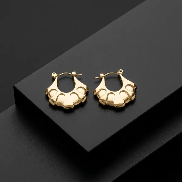 Vintage-Inspired_Scalloped_Gold_Hoop_Earrings
