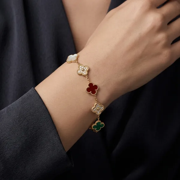 Vibrant_Multi-Gemstone_Clover_Charm_Bracelet