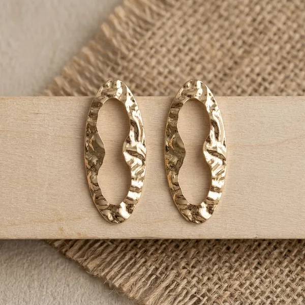 Hammered_Gold_Oval_Earrings