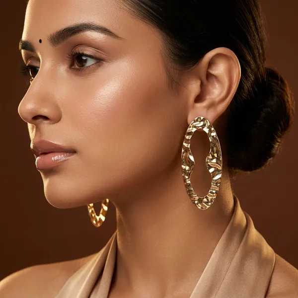 Hammered_Gold_Oval_Earrings