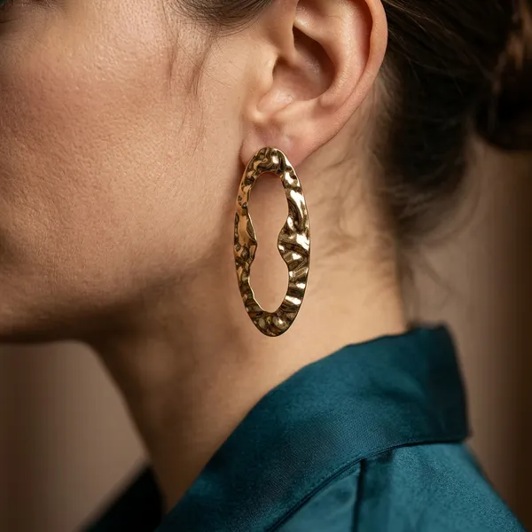 Hammered_Gold_Oval_Earrings