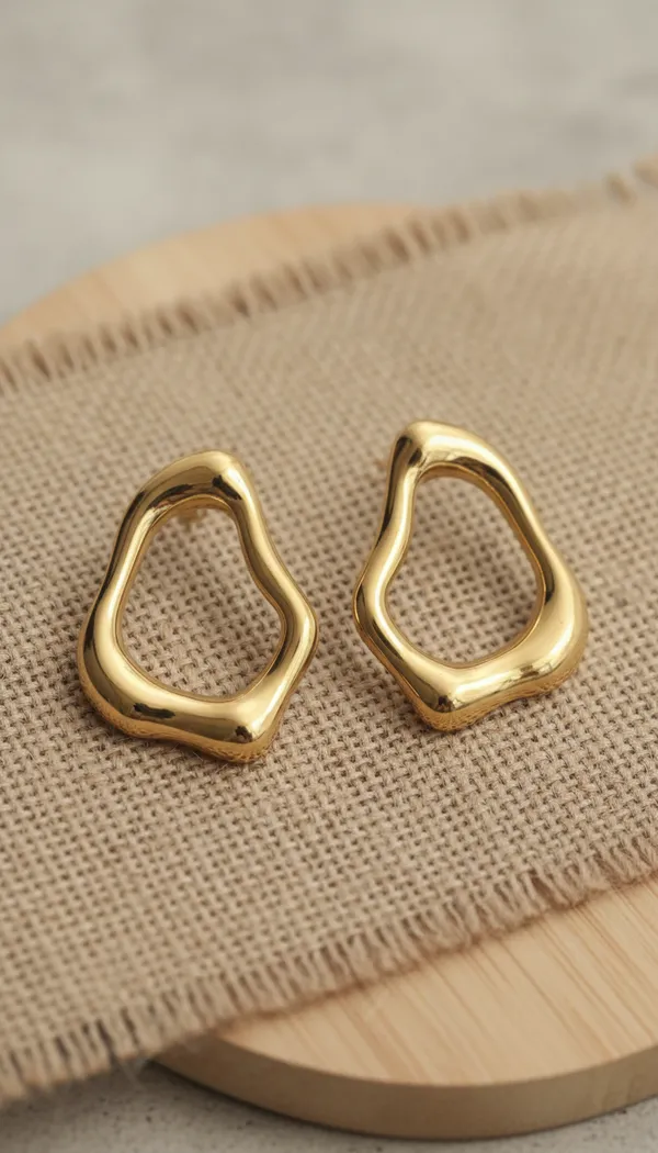 Sculptural_Gold_Organic_Earrings