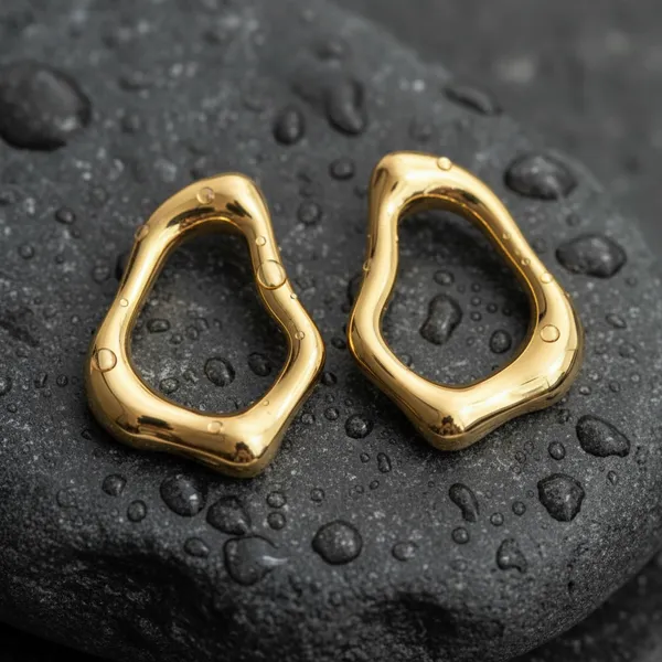 Sculptural_Gold_Organic_Earrings