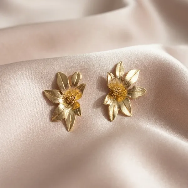 Golden_Bloom_Floral_Earrings