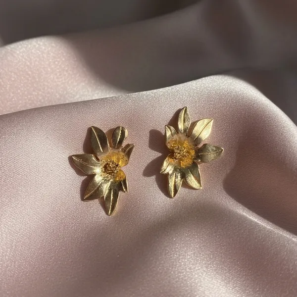 Golden_Bloom_Floral_Earrings