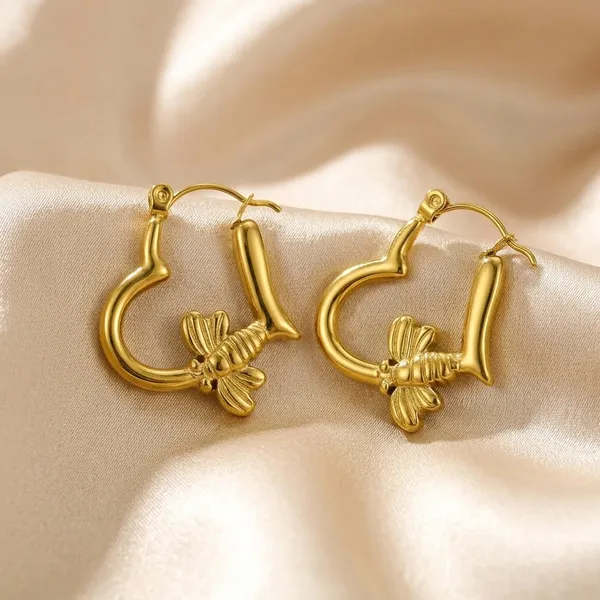 Golden_Honeybee_Heart_Hoop_Earrings