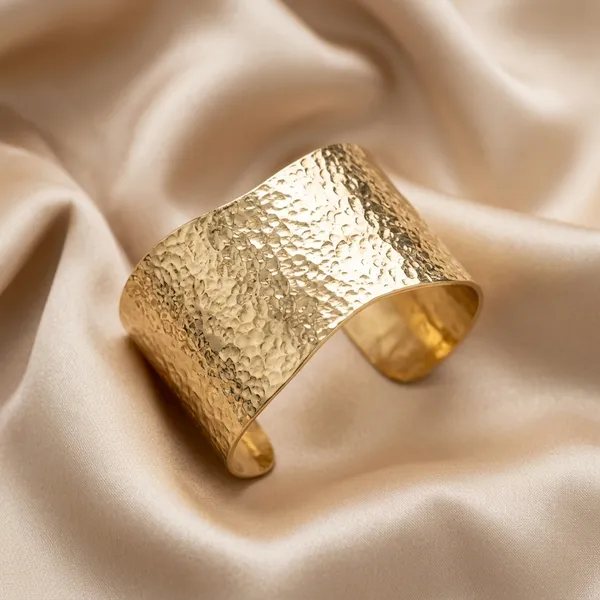 Gold_Hammered_Cuff_Bracelet