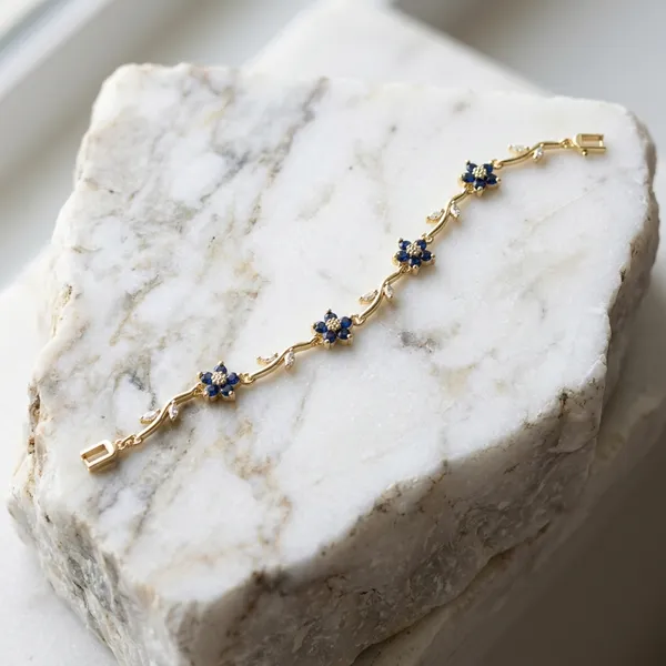 Midnight_Bloom_Tulip__Bracelet