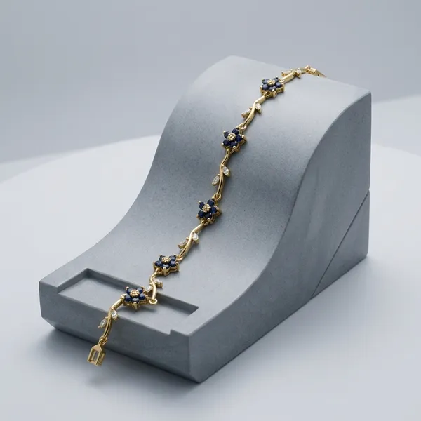 Midnight_Bloom_Tulip__Bracelet