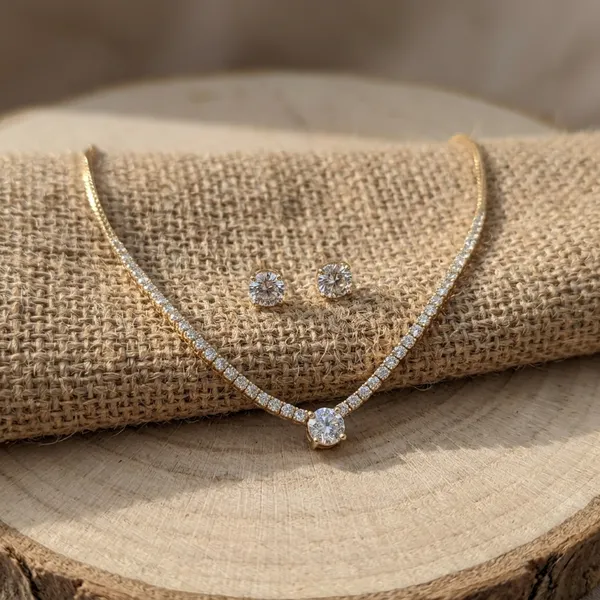 Radiant_Aura_Jewelry_Set