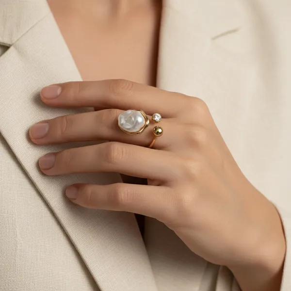 Elegant_Baroque_Pearl_&_Crystal_Gold-Tone_Wrap_Ring