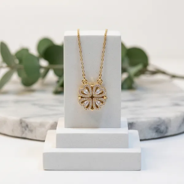 Golden_Radiant_Sparkling_Four-Leaf_Clover_Chain
