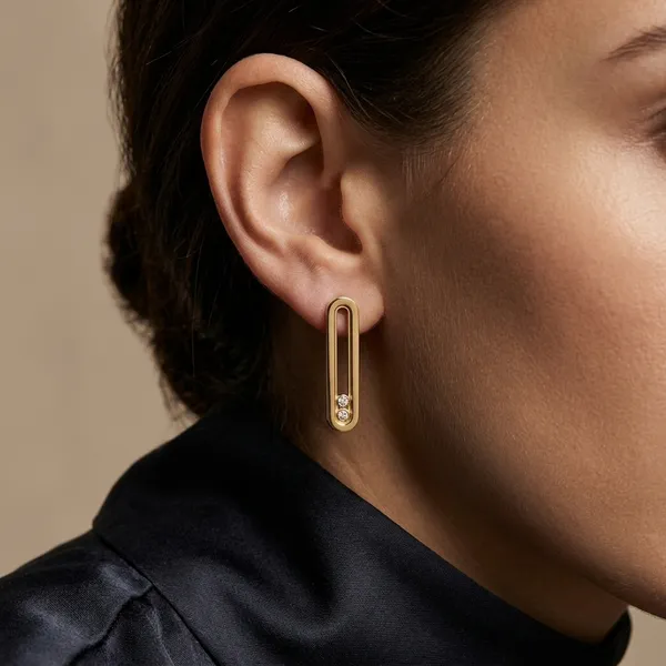 Aura_Gold-Plated_Geometric_Crystal_Oval_Drop_Earrings