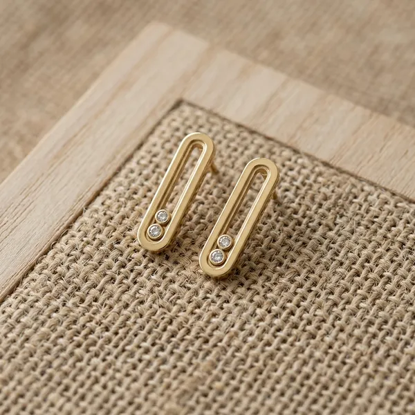 Aura_Gold-Plated_Geometric_Crystal_Oval_Drop_Earrings