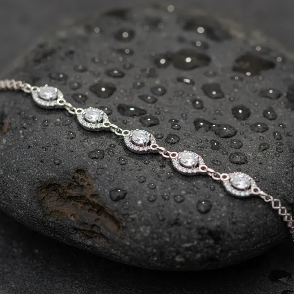 Elegant_Silver-Toned_Marquise_Crystal_Linked_Bracelet