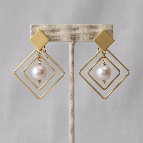 Geometric_Gold-Plated_Square_Pearl_Drop_Earrings