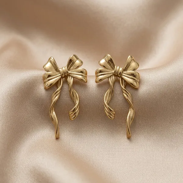 Elegant_Gold_Ribbon_Bow_Drop_Earrings