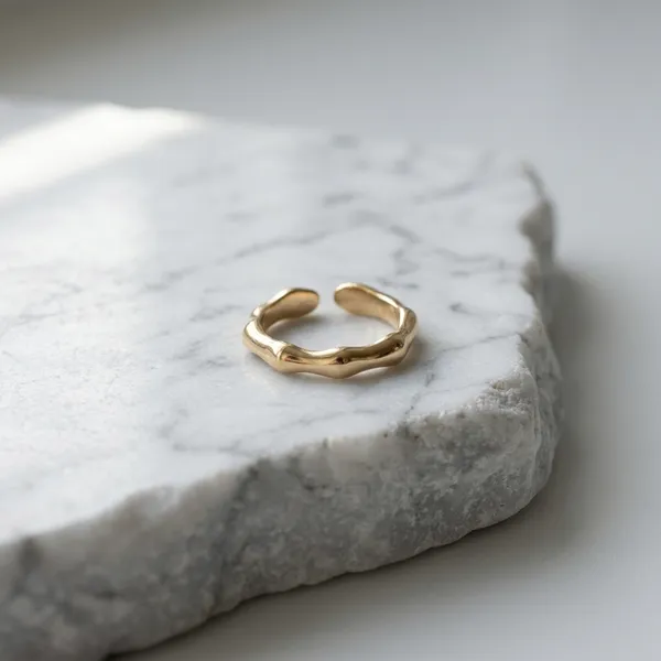 Molten_Gold_Textured_Ring