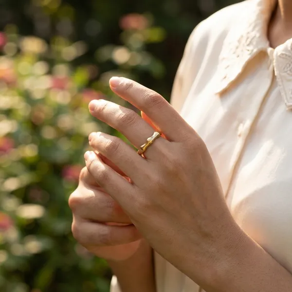 Molten_Gold_Textured_Ring
