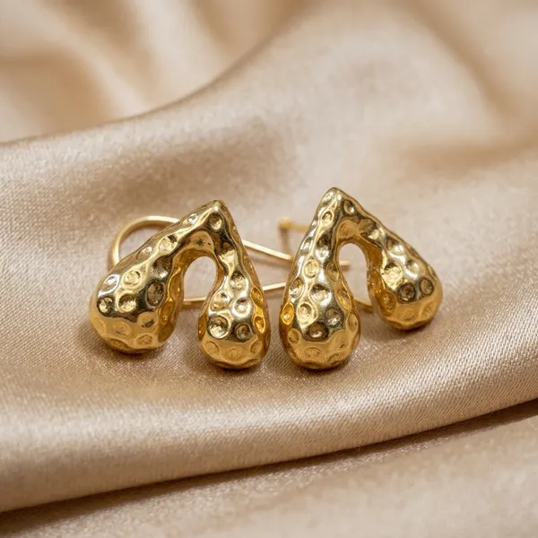 Artisanal_Hammered_Gold_Organic_Earrings