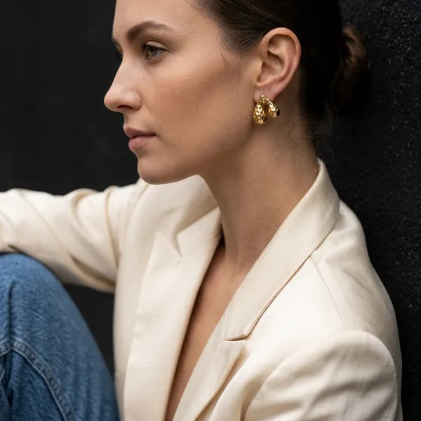 Artisanal_Hammered_Gold_Organic_Earrings