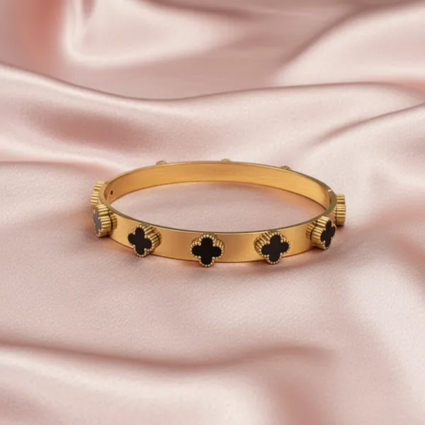 Golden_Quatrefoil_Bangle_Bracelet