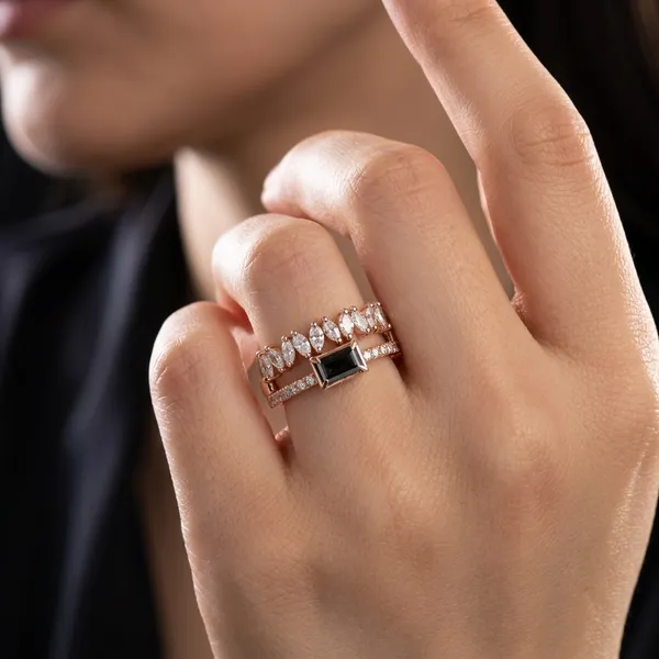 Regal_Baguette_Crown_Ring