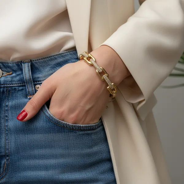 Radiant_Gold_Pav_Link_Bracelet