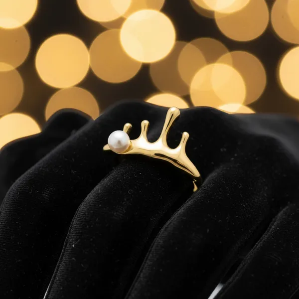 Artistic_Molten_Gold_&_Pearl_Drip_Ring_-_Free_Size