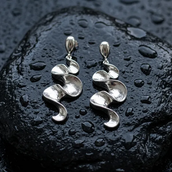 Sculptural_Molten_Silver_Earrings