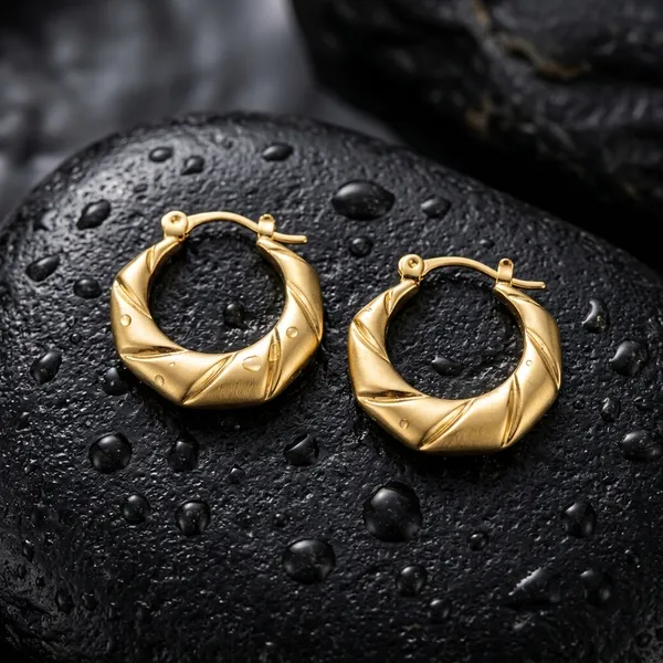 Golden_Geometric_Faceted_Hoop_Earrings