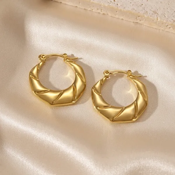 Golden_Geometric_Faceted_Hoop_Earrings