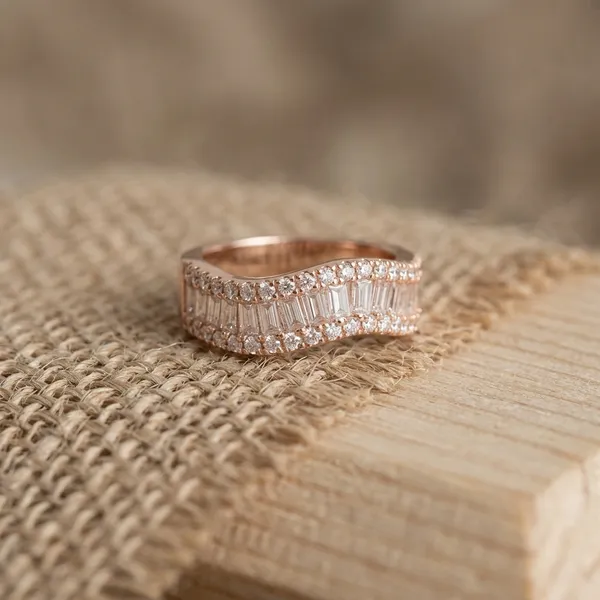 Sparkling_Baguette_Eternity_Ring