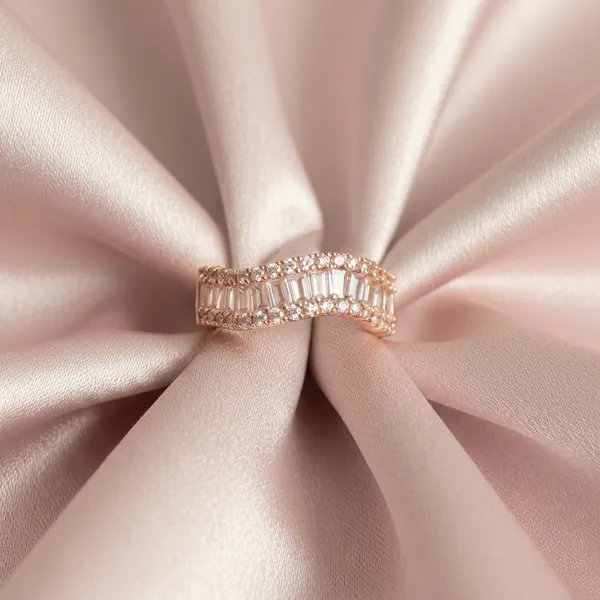 Sparkling_Baguette_Eternity_Ring