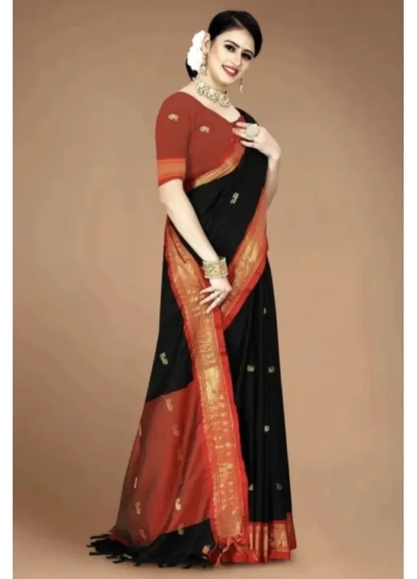 Black_Traditional_Woven_Saree_for_Women